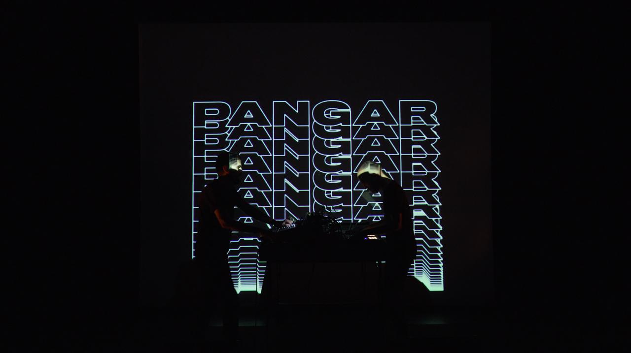PANGAR au Bisik